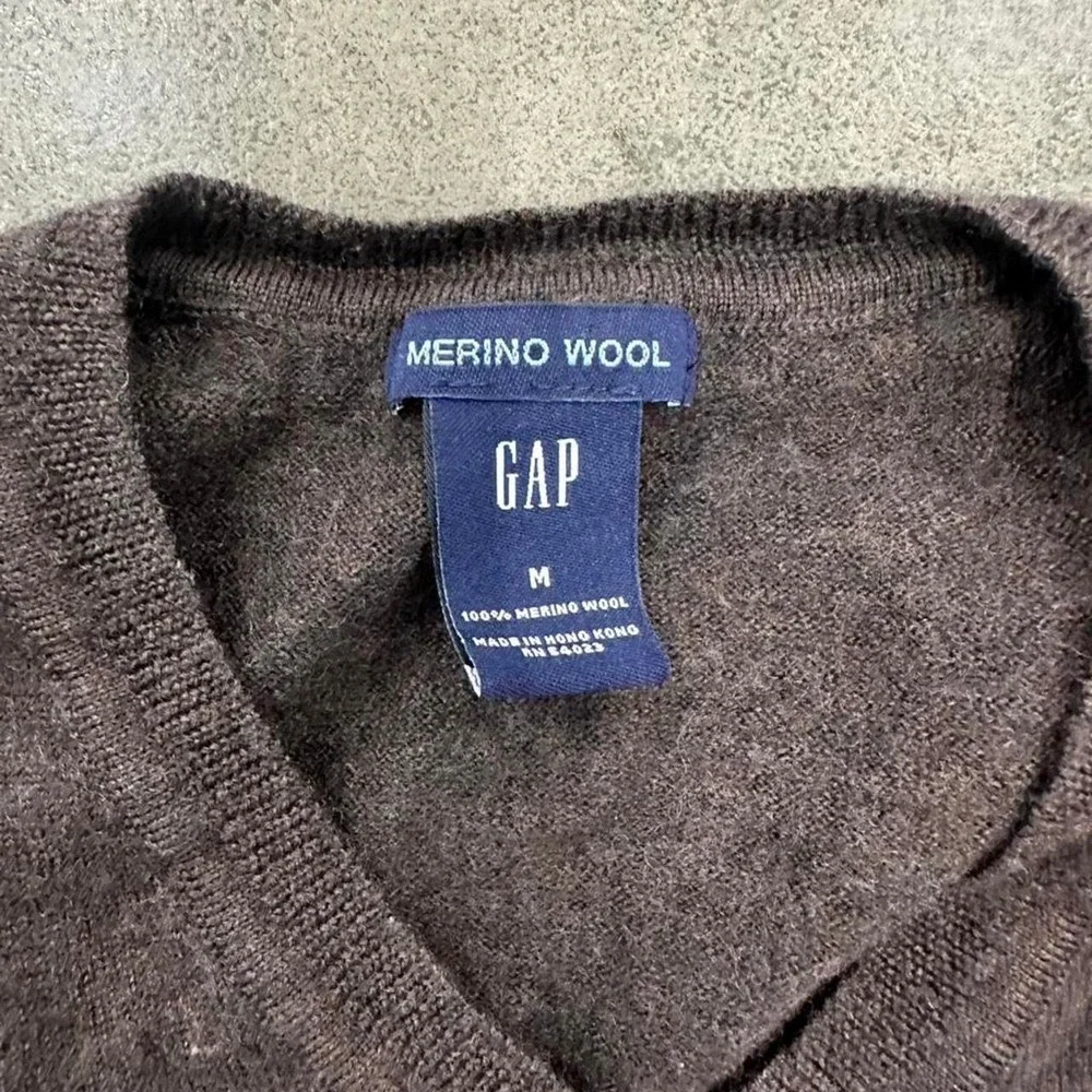 GAP 100% Merino Wool V-Neck Sweater Brown